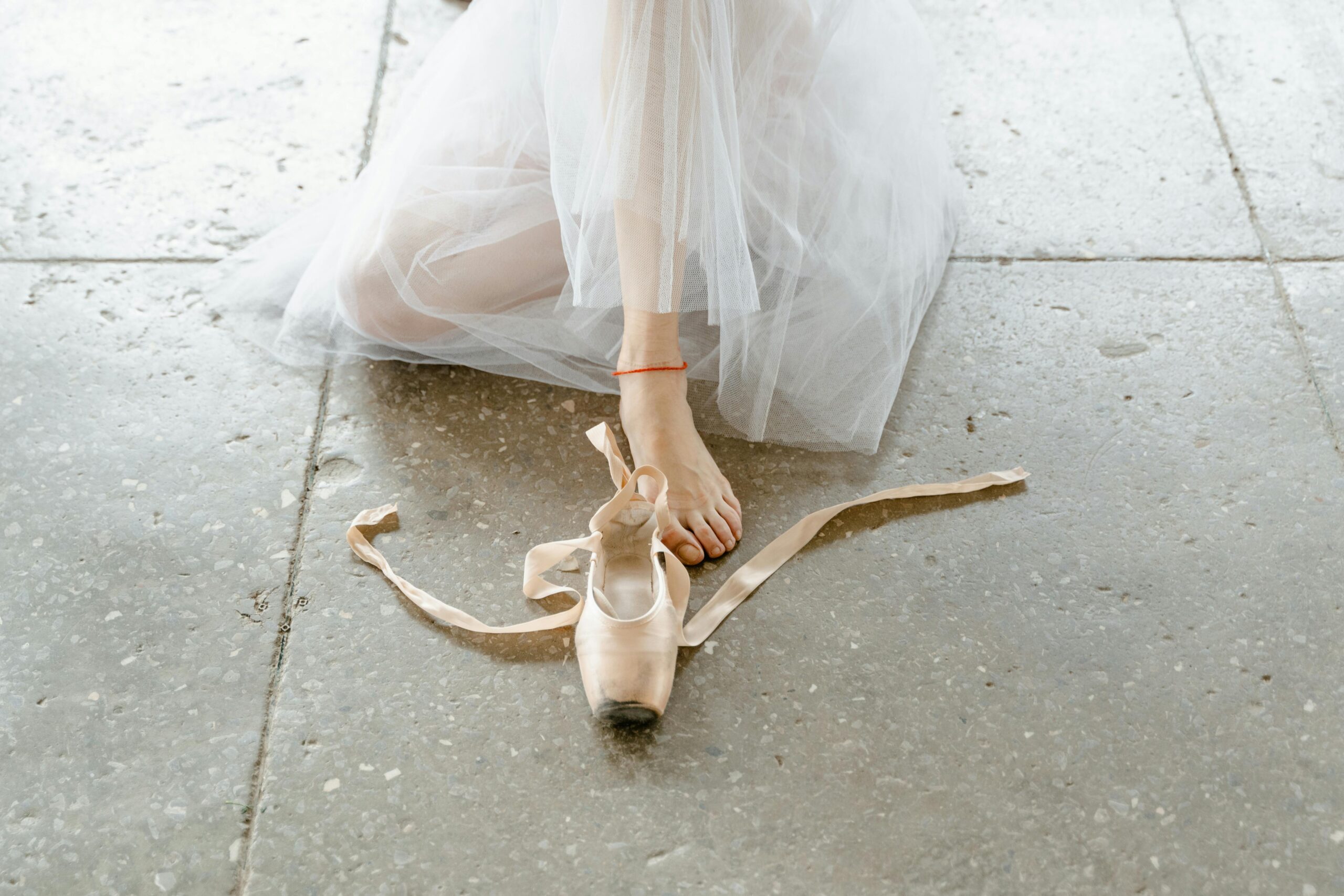 5 Signs It’s Time to Replace Your Pointe Shoes