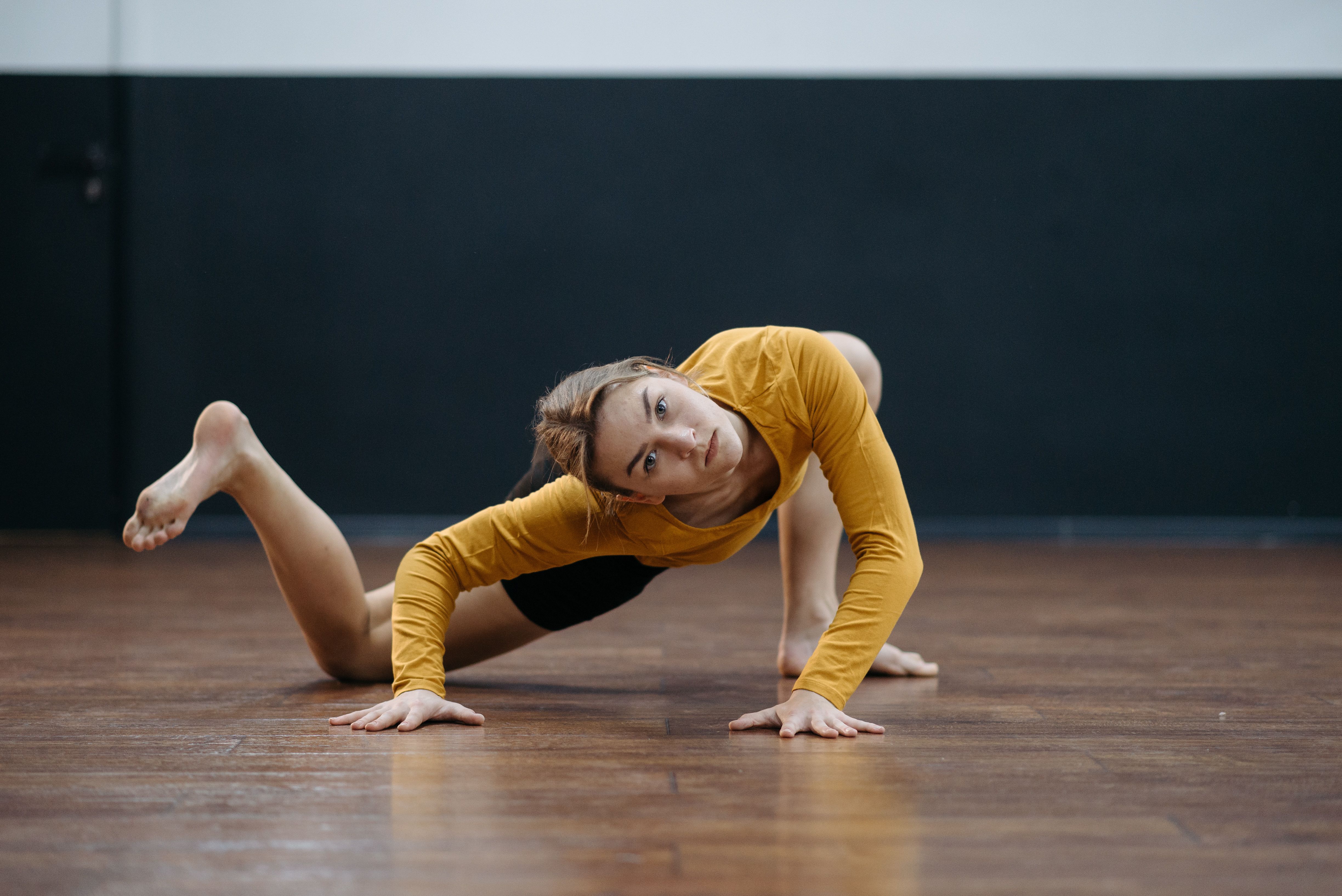 dance summer intensive packing list contemporary dancer class